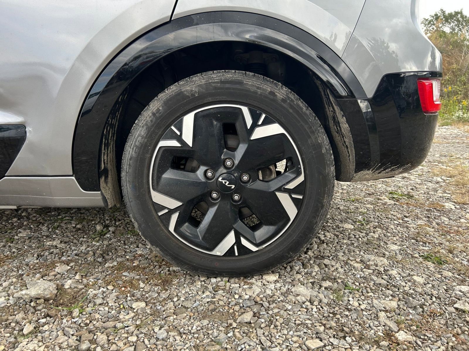 Thumbnail: 2023 Kia Niro - 34