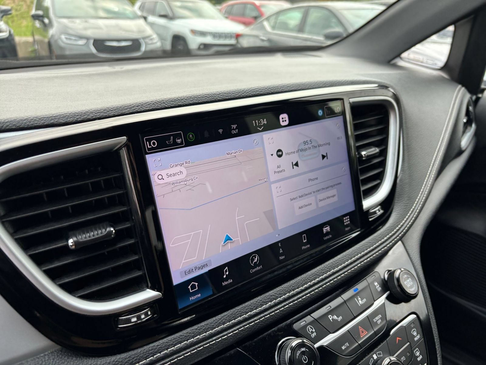 Thumbnail: 2025 Chrysler Pacifica - 21