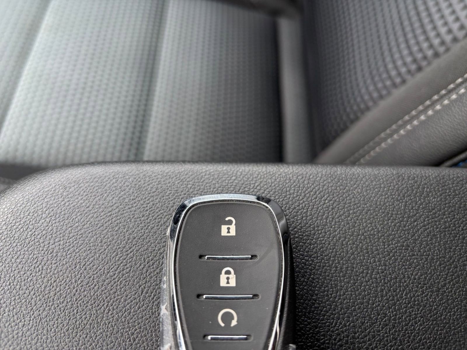 Thumbnail: 2025 Chevrolet Trax - 24