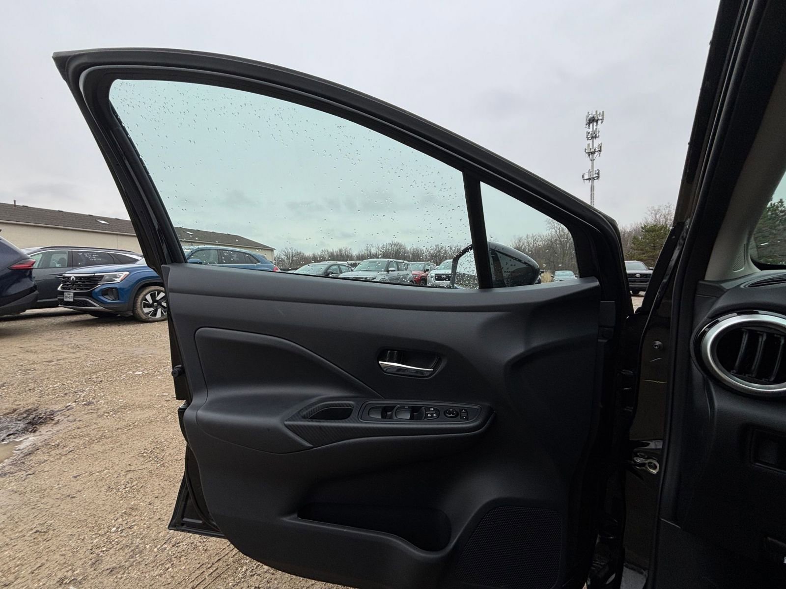 Thumbnail: 2025 Nissan Versa - 18