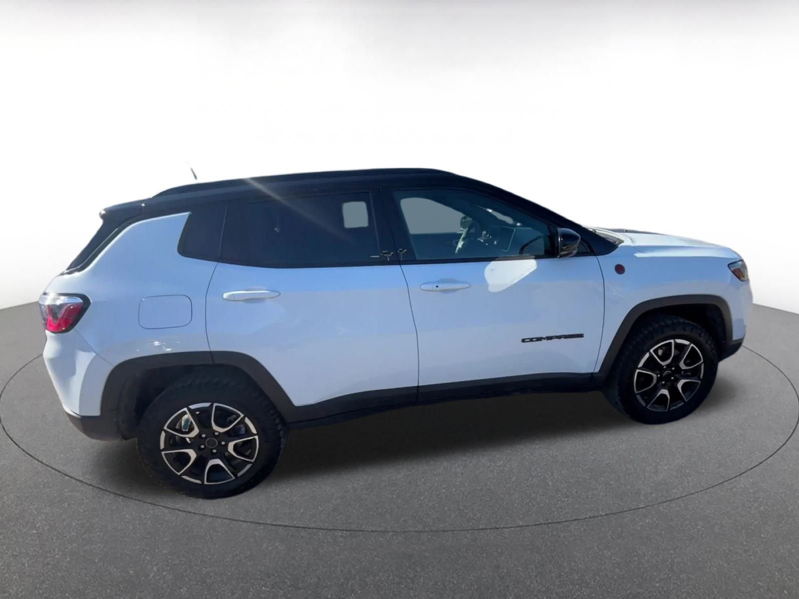 Thumbnail: 2025 Jeep Compass - 16