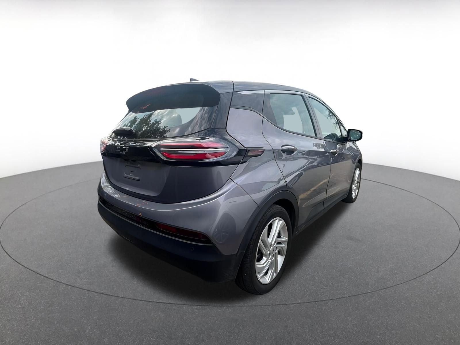 Thumbnail: 2023 Chevrolet Bolt EV - 5
