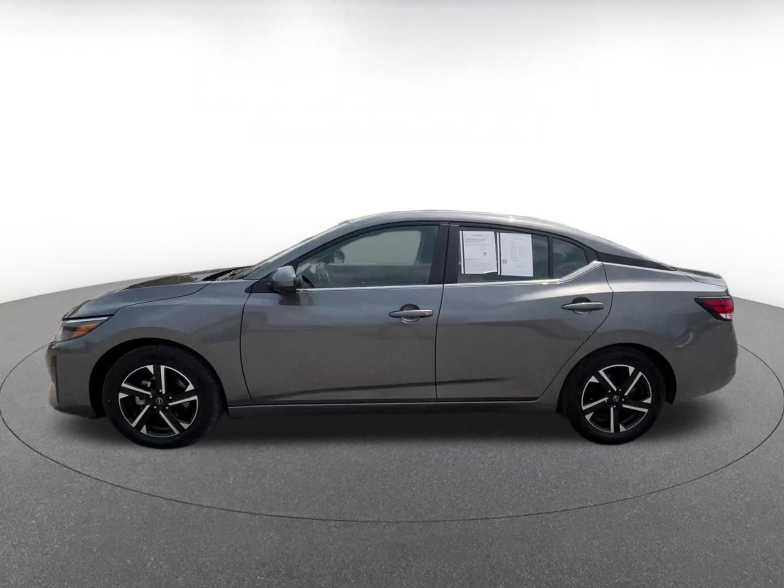 Thumbnail: 2025 Nissan Sentra - 9