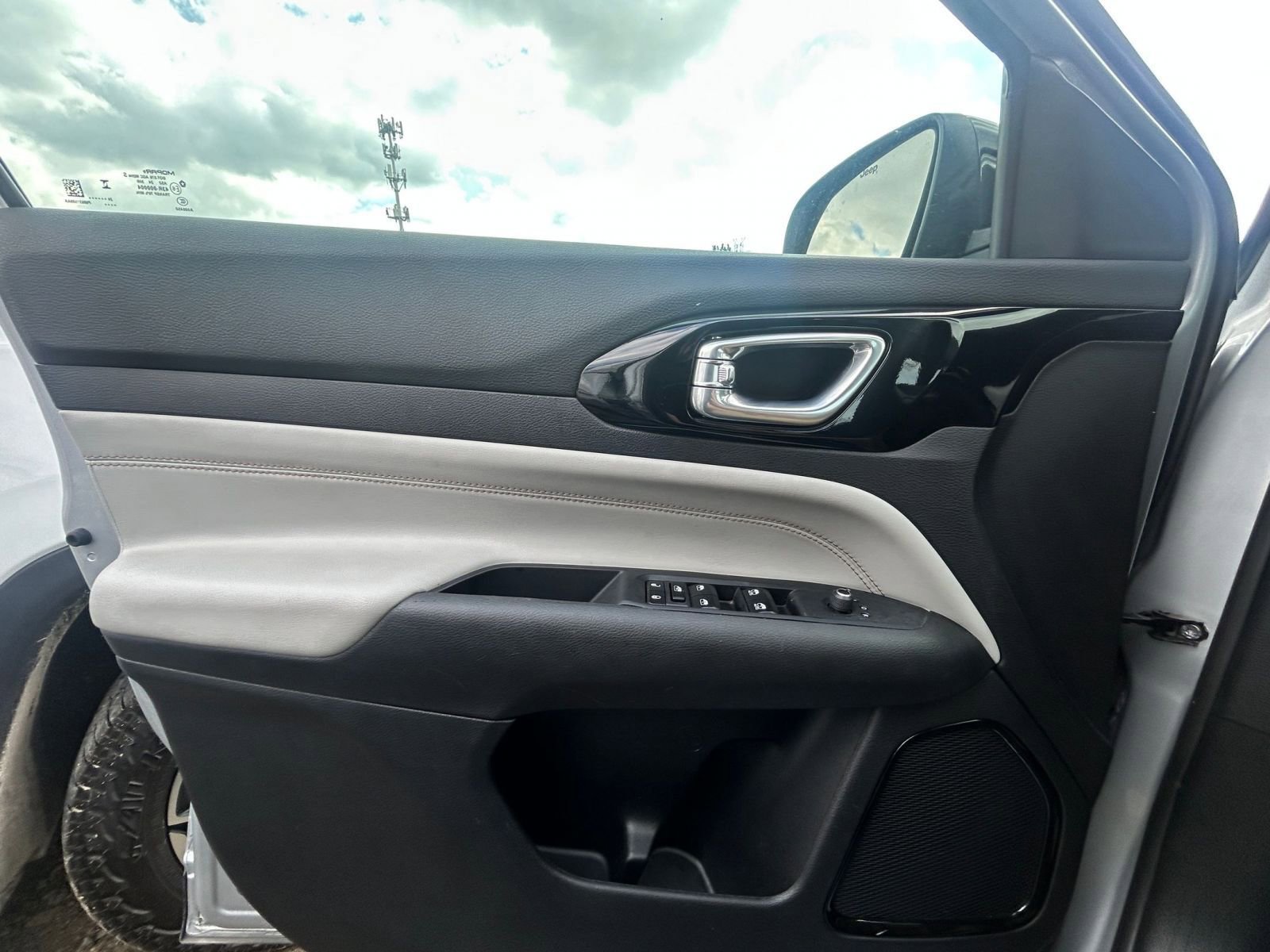 Thumbnail: 2025 Jeep Compass - 18