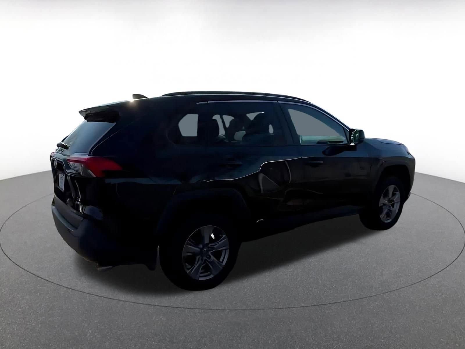 Thumbnail: 2025 Toyota RAV4 - 12