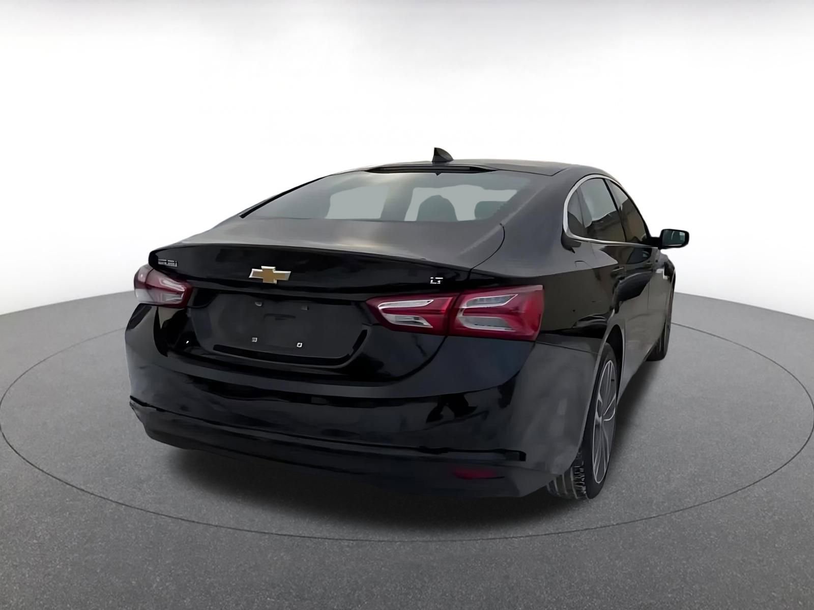 Thumbnail: 2024 Chevrolet Malibu - 14