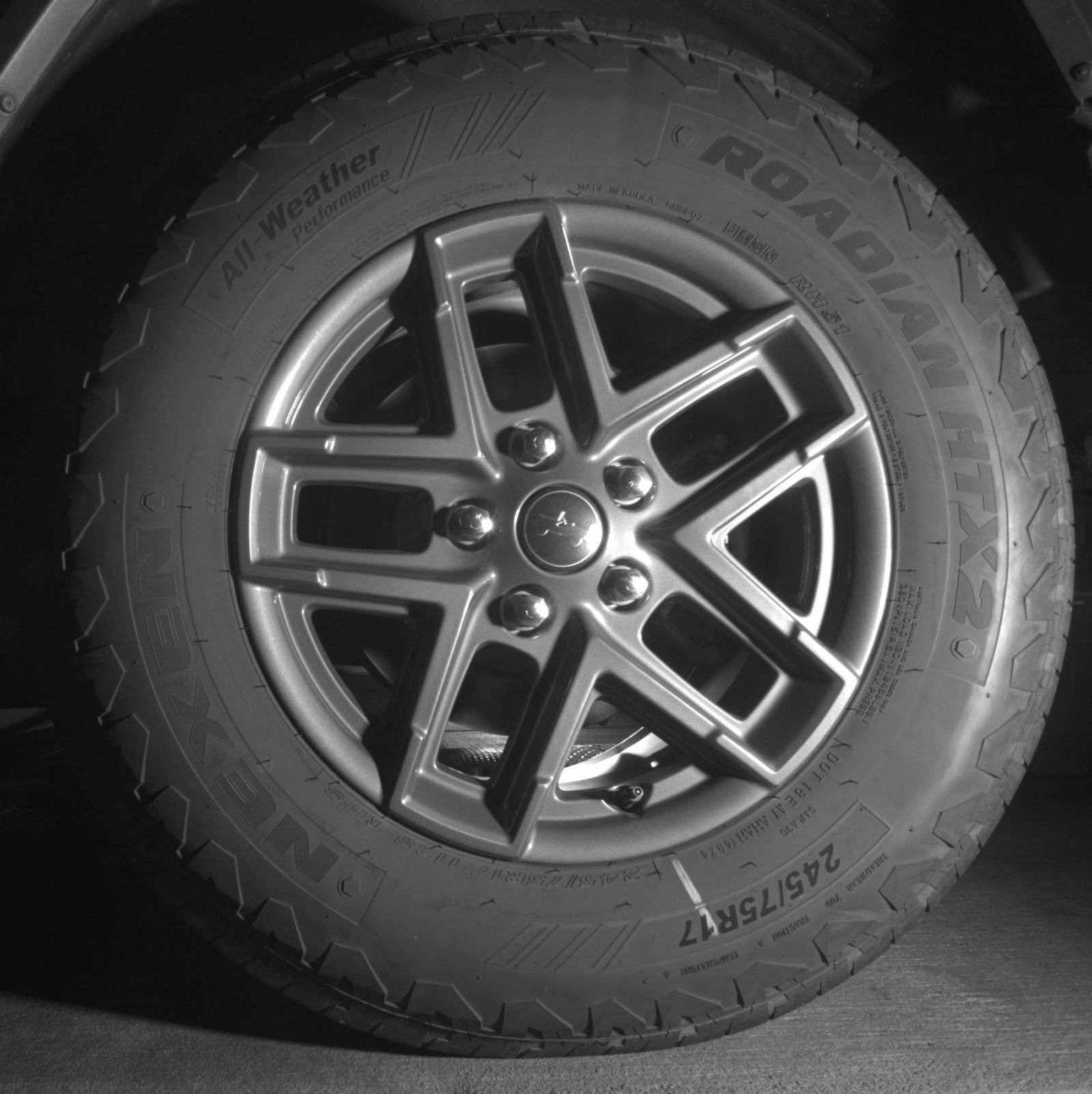 Thumbnail: 2025 Jeep Wrangler - 17