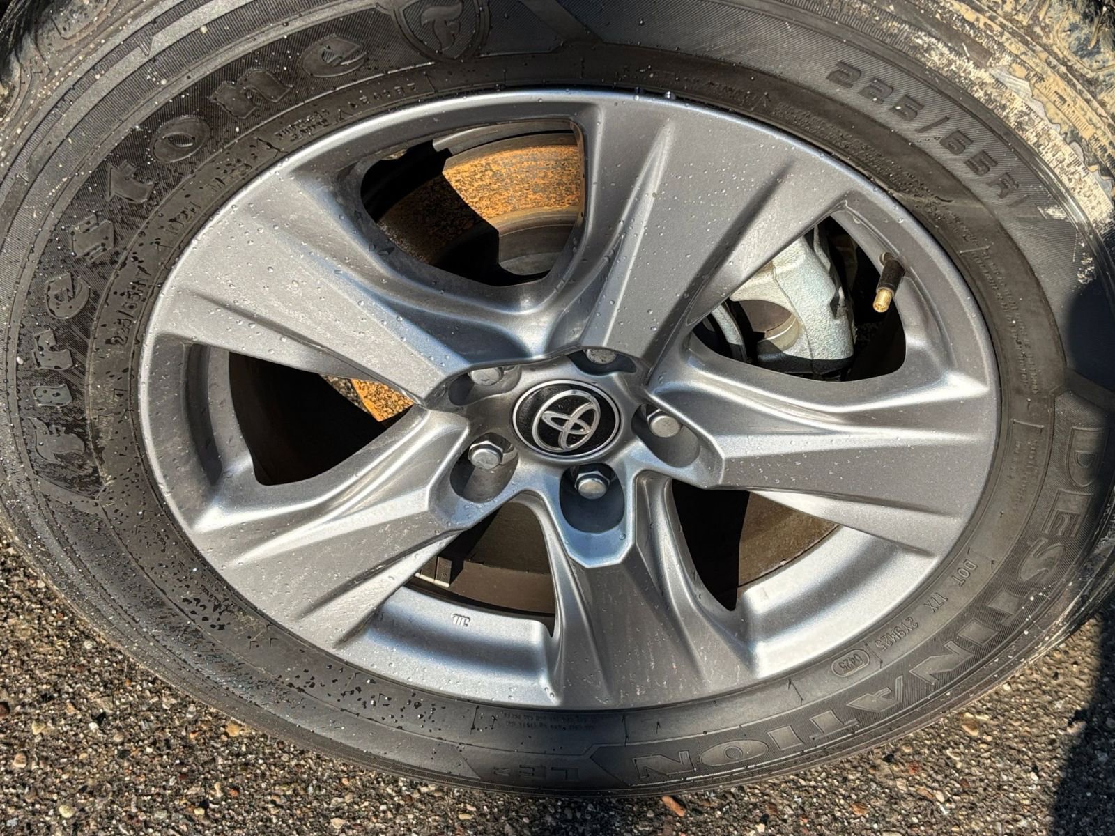 Thumbnail: 2025 Toyota RAV4 - 29