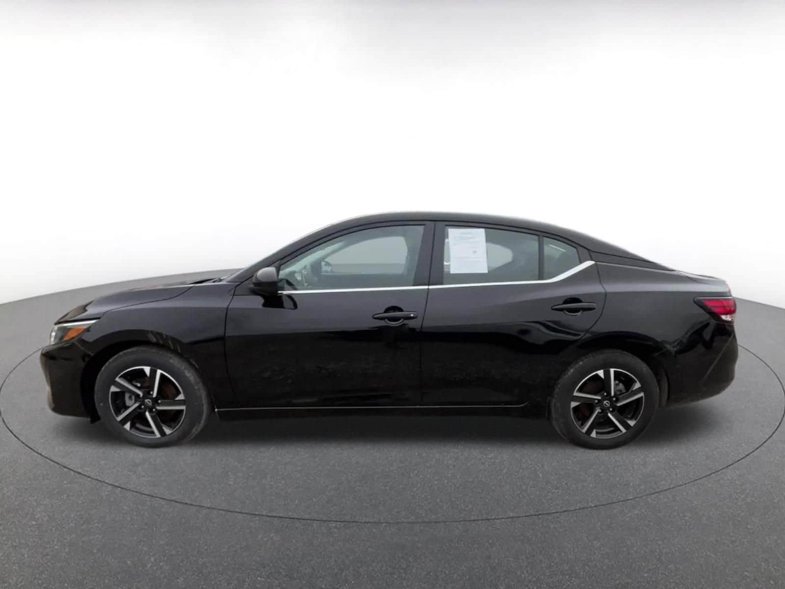 Thumbnail: 2025 Nissan Sentra - 9