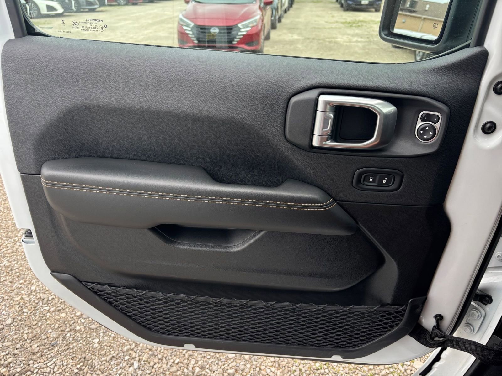 Thumbnail: 2025 Jeep Wrangler - 18