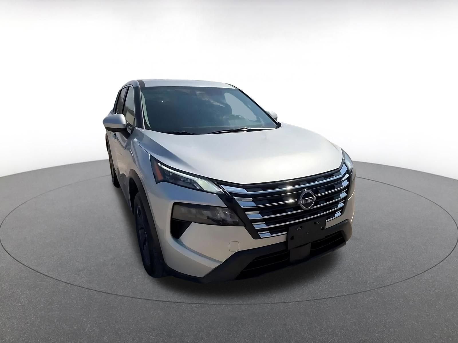 Thumbnail: 2025 Nissan Rogue - 3