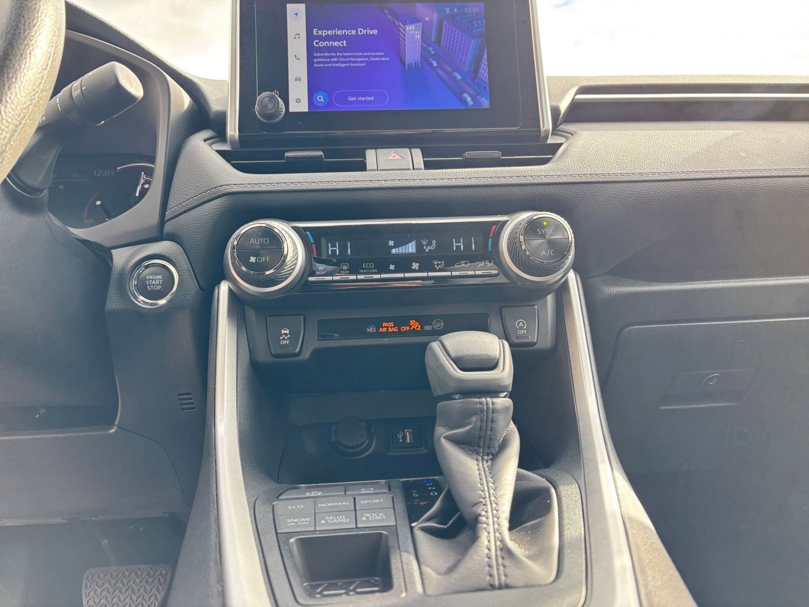 Thumbnail: 2025 Toyota RAV4 - 17