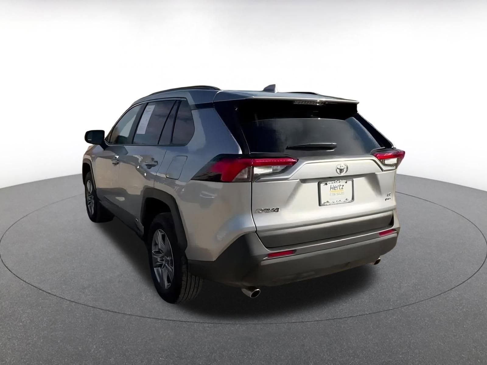 Thumbnail: 2025 Toyota RAV4 - 11