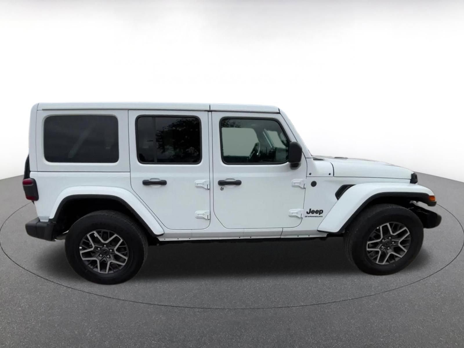 Thumbnail: 2025 Jeep Wrangler - 16