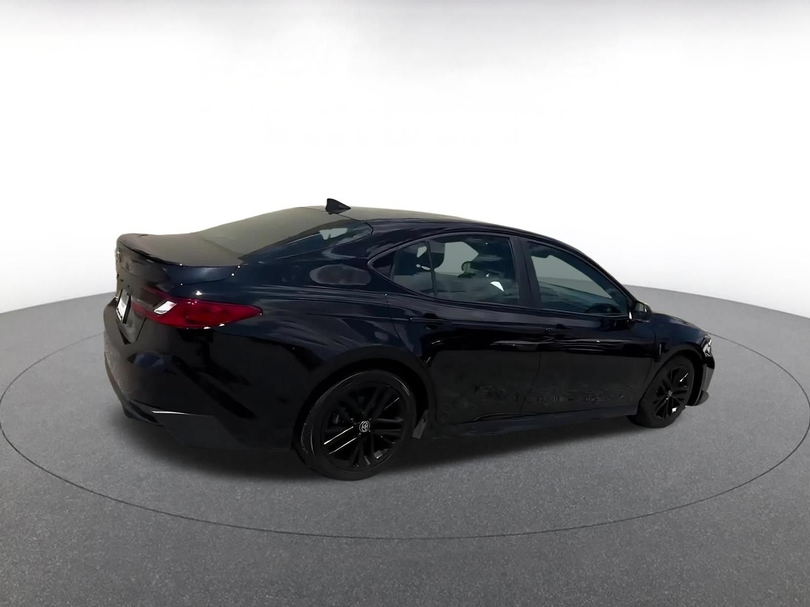 Thumbnail: 2025 Toyota Camry - 15