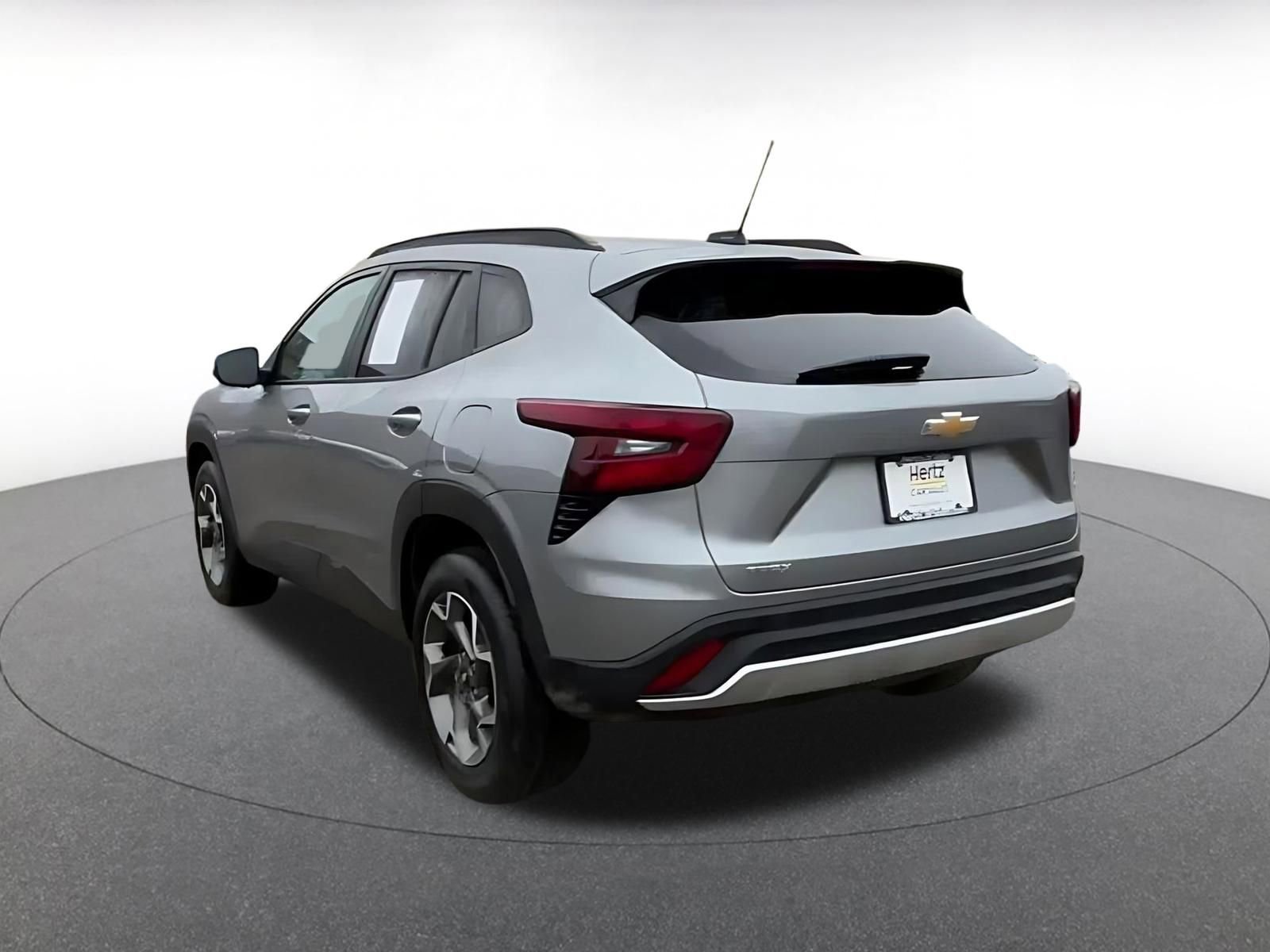 Thumbnail: 2025 Chevrolet Trax - 11