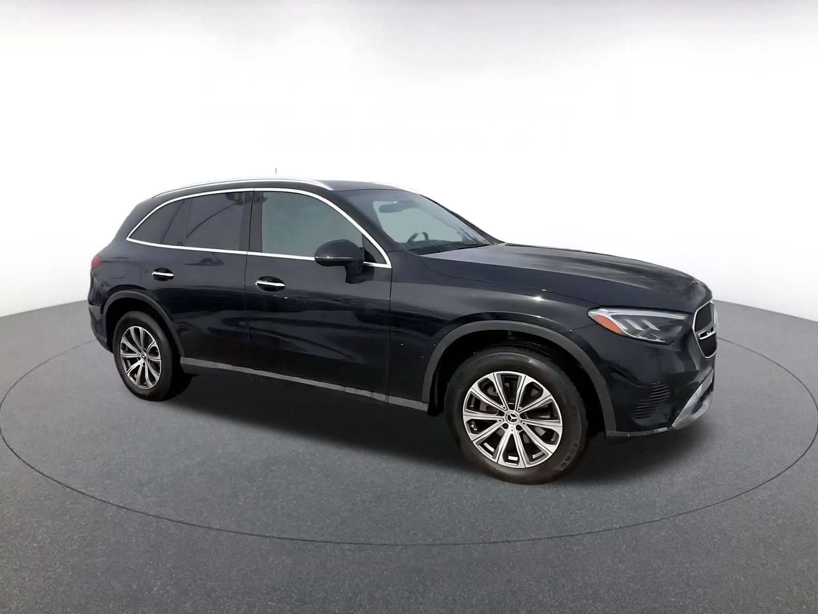 Thumbnail: 2024 Mercedes-Benz GLC - 2