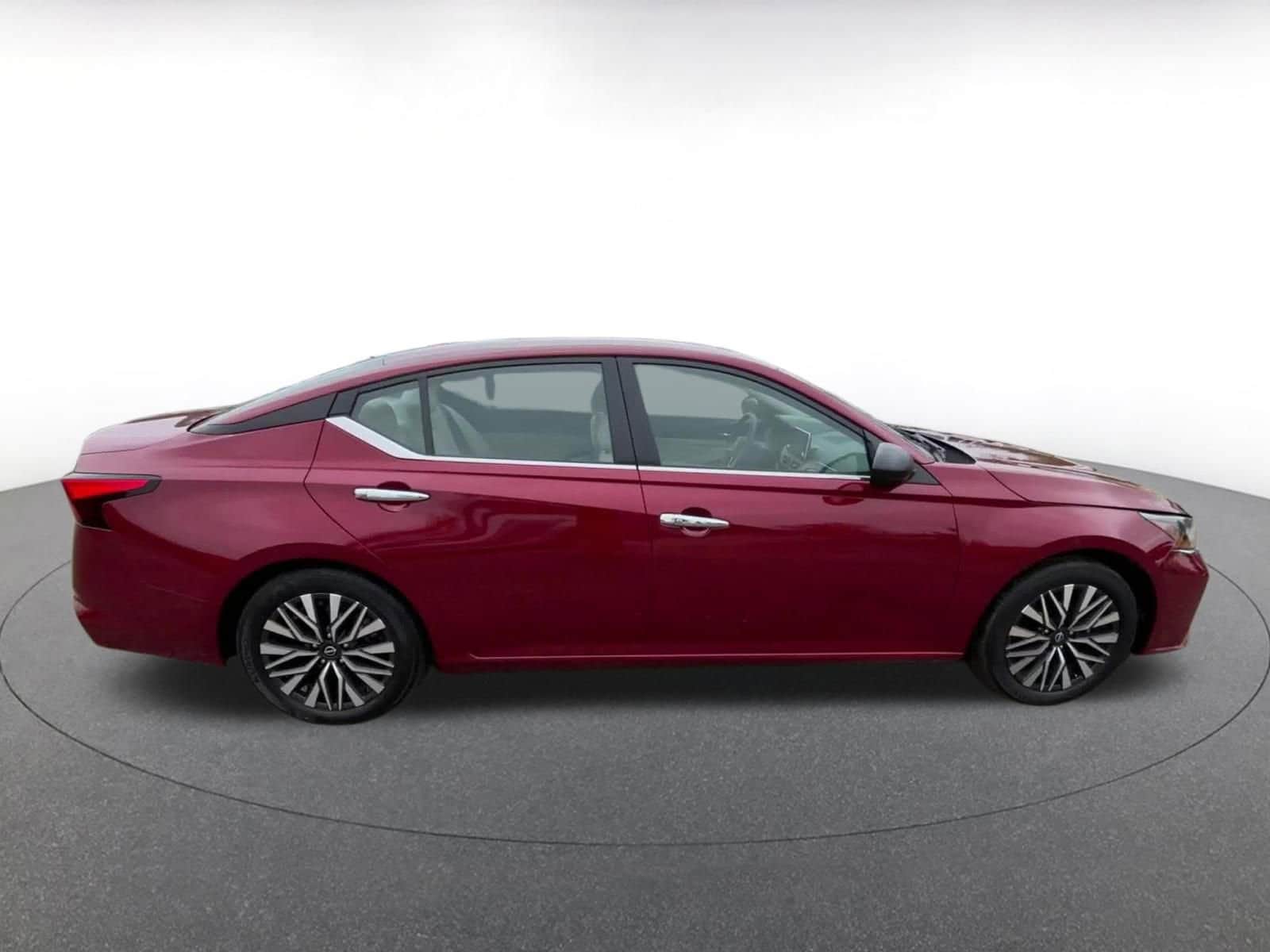 Thumbnail: 2025 Nissan Altima - 16