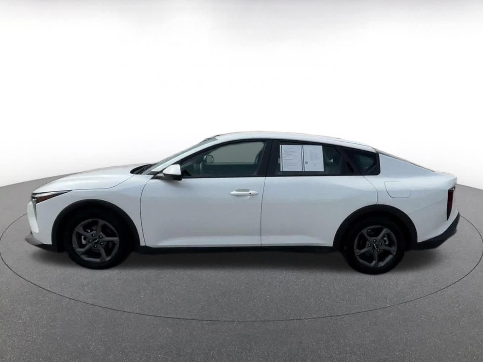 Thumbnail: 2025 Kia K4 - 8