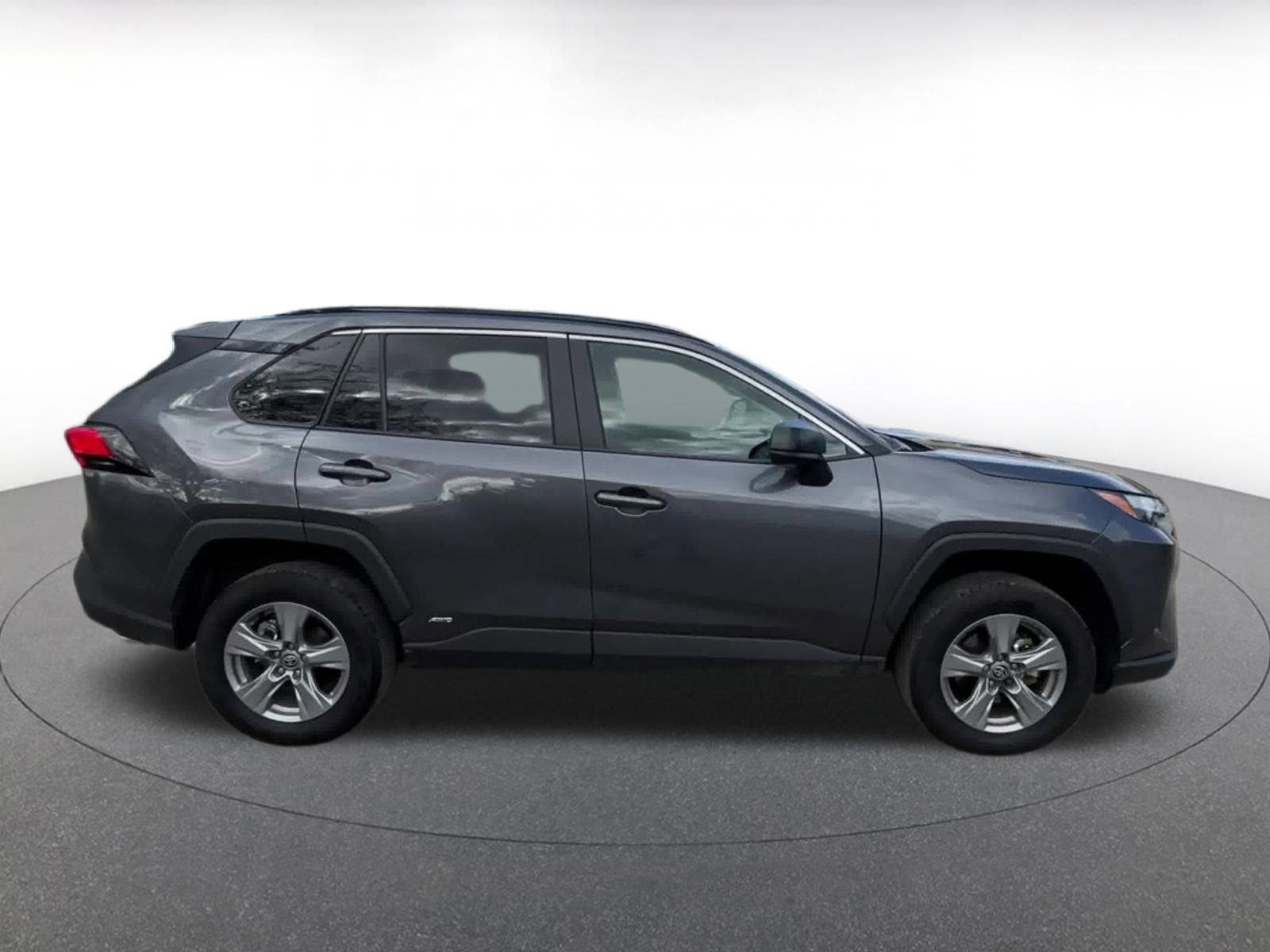 Thumbnail: 2025 Toyota RAV4 - 16