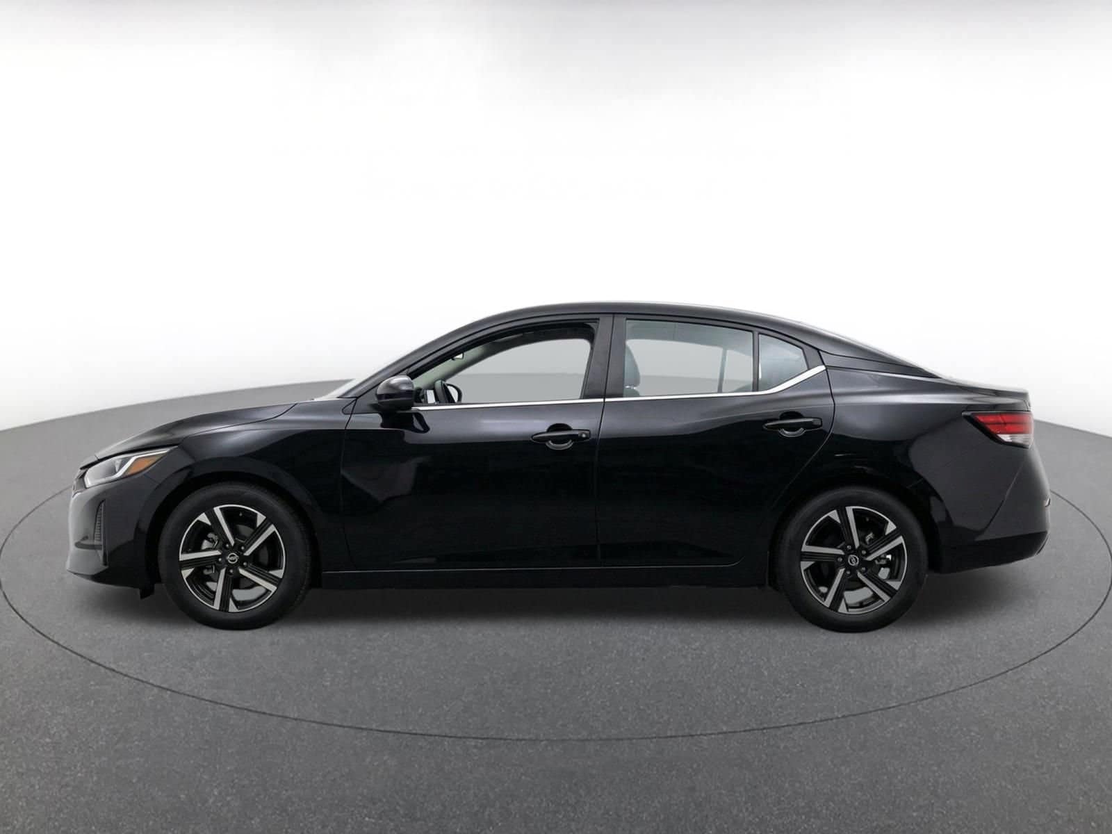 Thumbnail: 2025 Nissan Sentra - 4