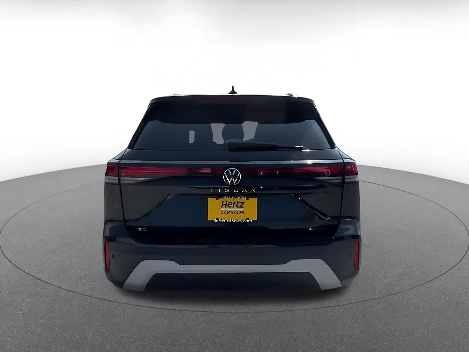 Thumbnail: 2026 Volkswagen Tiguan - 12