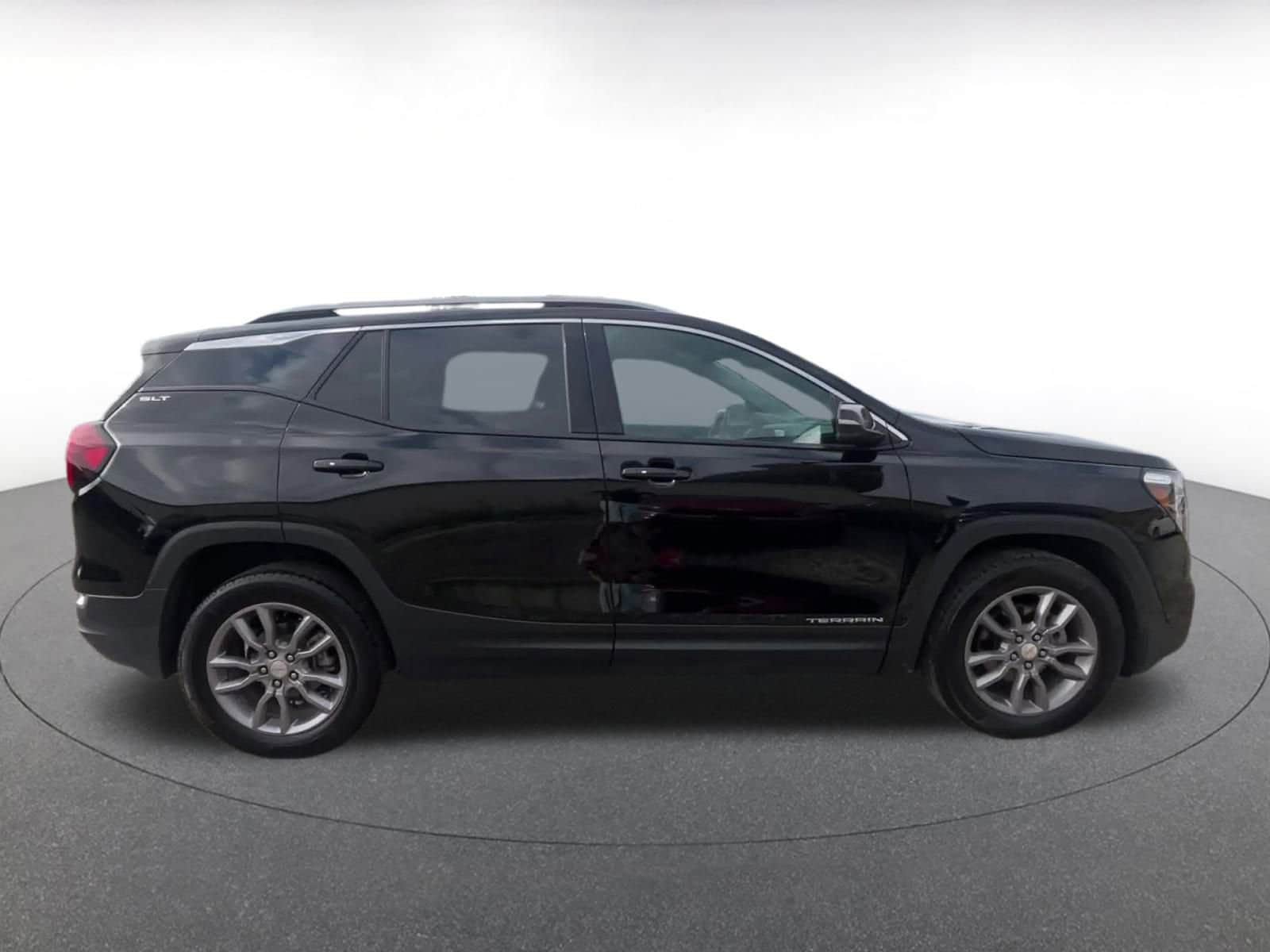 Thumbnail: 2024 GMC Terrain - 16
