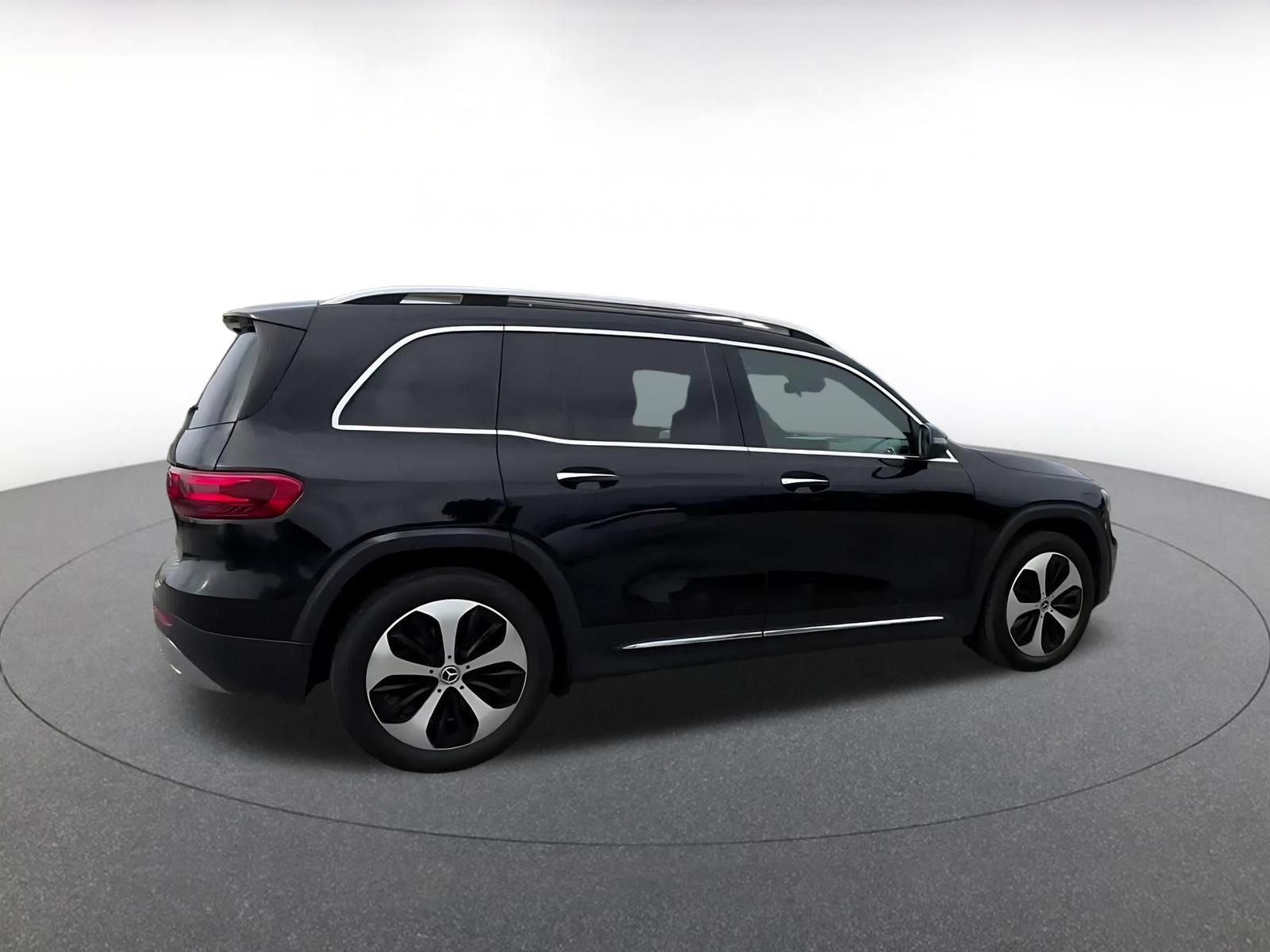Thumbnail: 2025 Mercedes-Benz GLB - 15