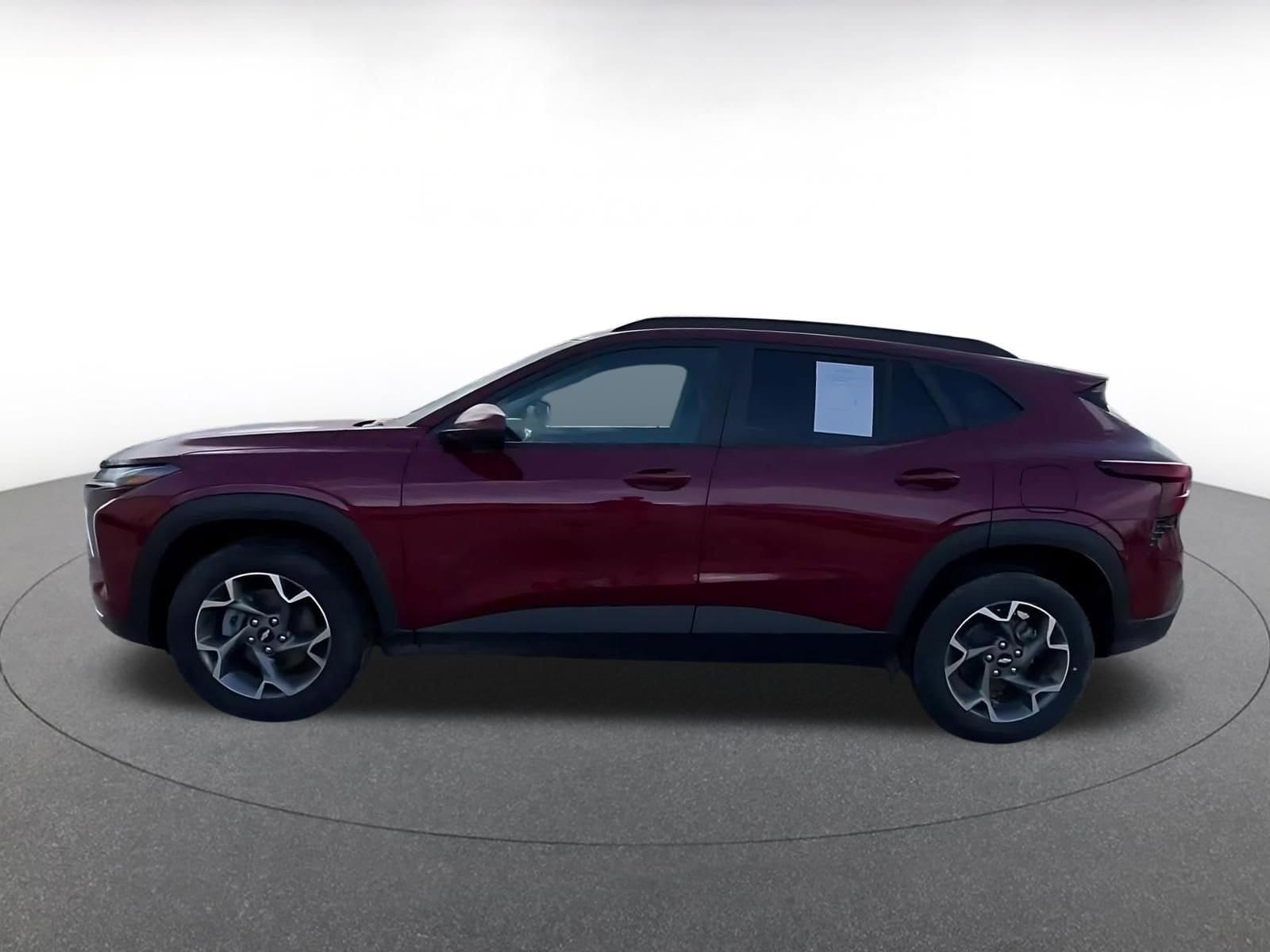 Thumbnail: 2025 Chevrolet Trax - 9