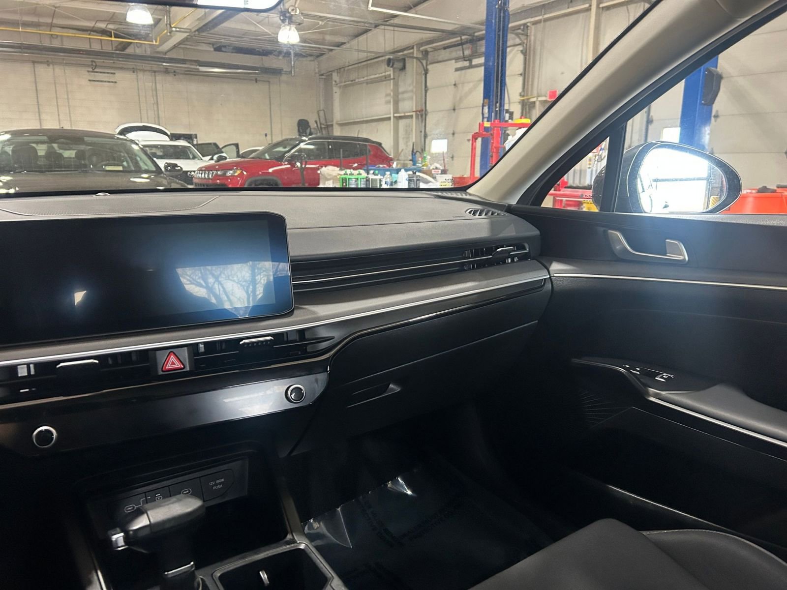 Thumbnail: 2025 Kia K5 - 35