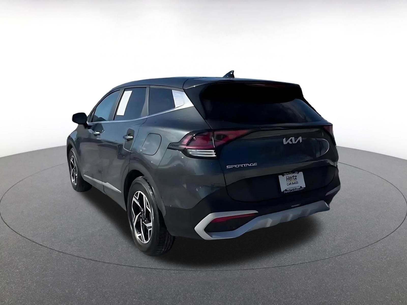 Thumbnail: 2023 Kia Sportage - 10