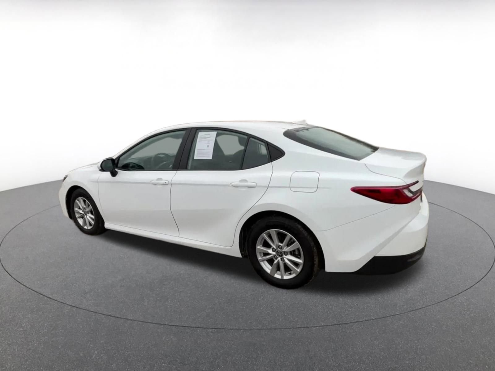 Thumbnail: 2025 Toyota Camry - 11