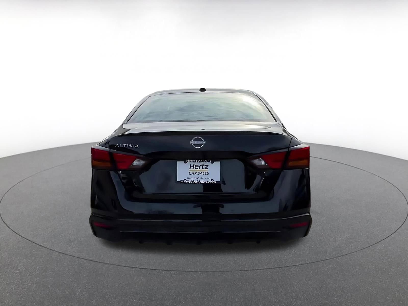 Thumbnail: 2025 Nissan Altima - 12