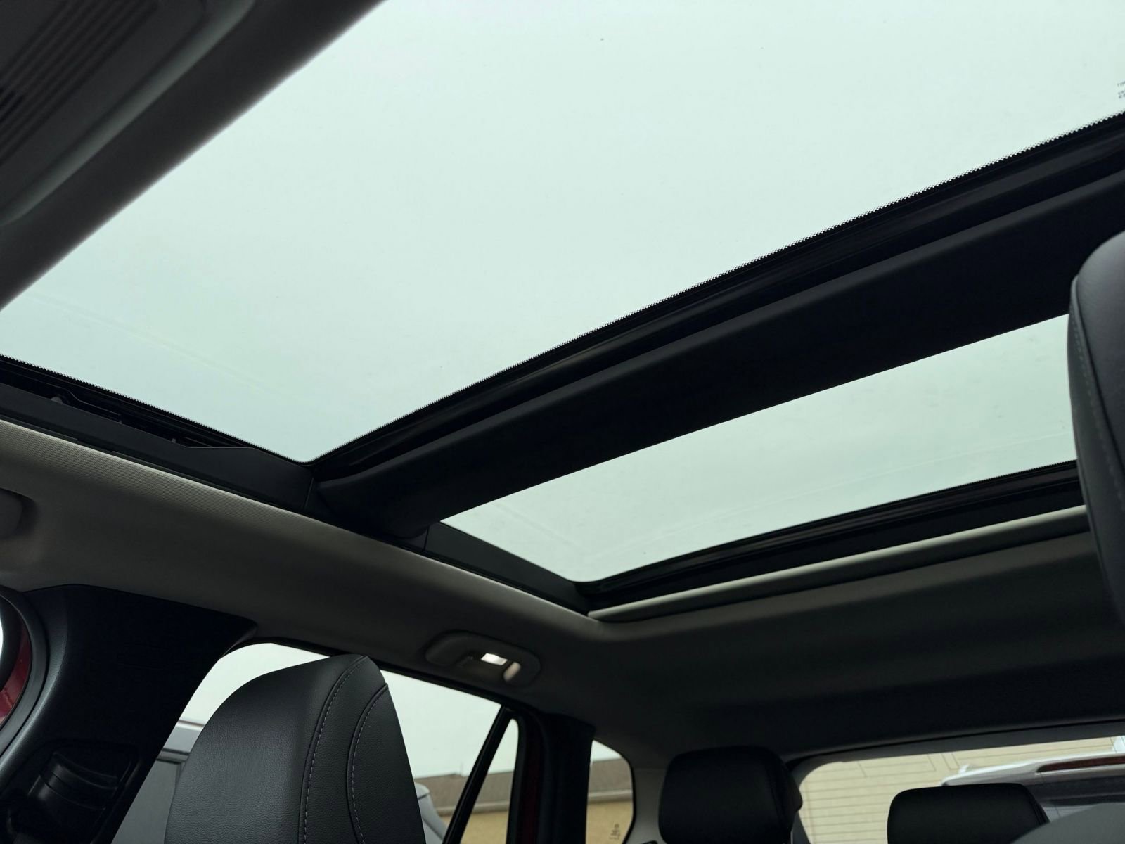 Thumbnail: 2025 Mazda CX-50 - 30