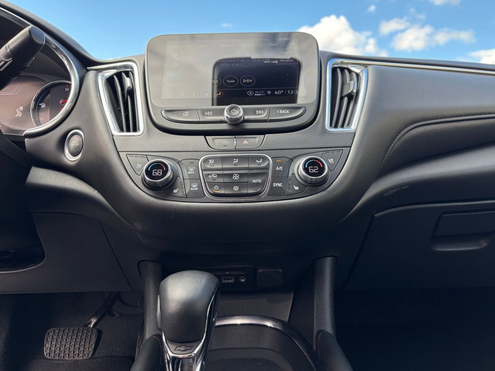 Thumbnail: 2024 Chevrolet Malibu - 18