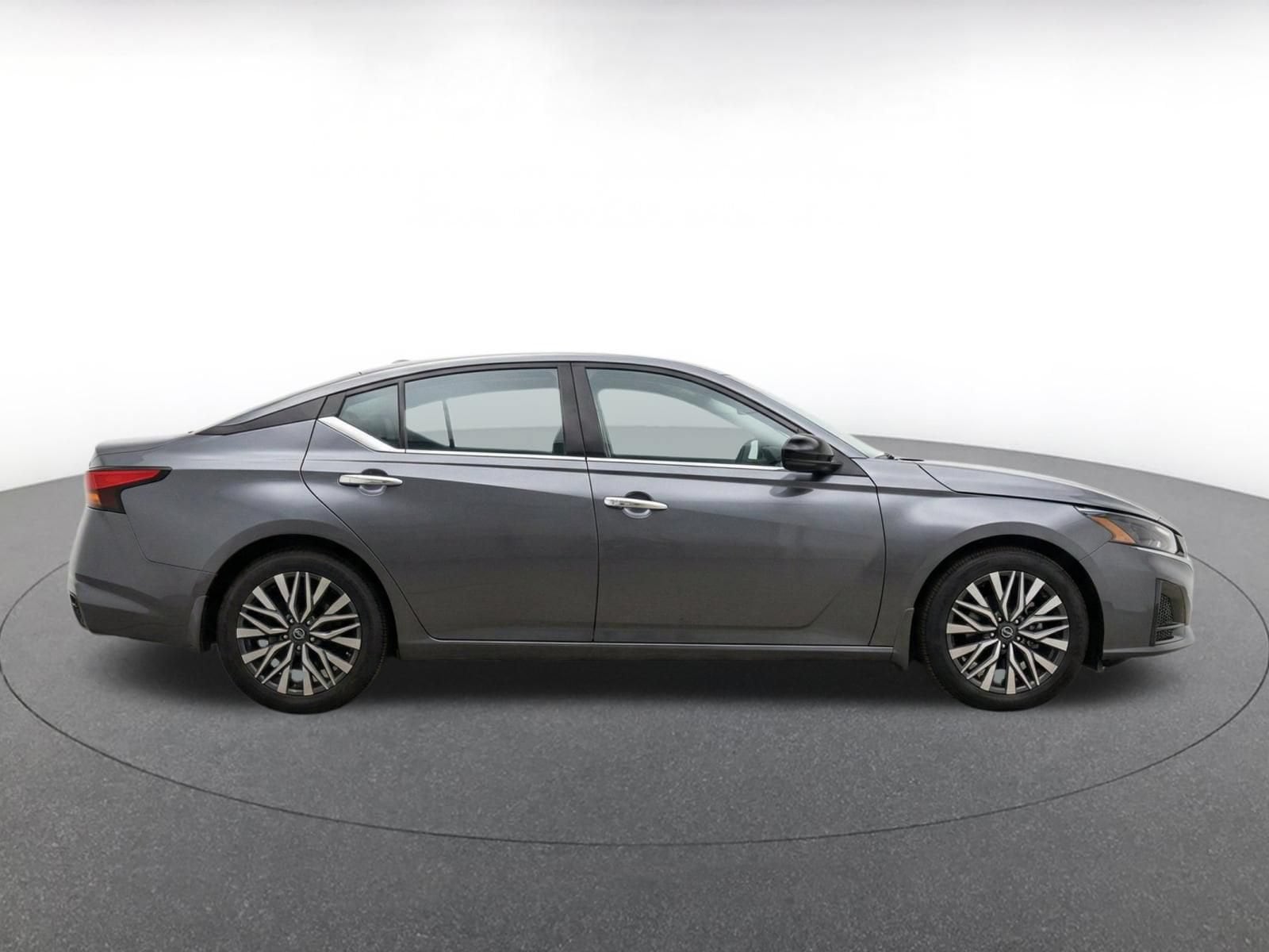 Thumbnail: 2025 Nissan Altima - 14