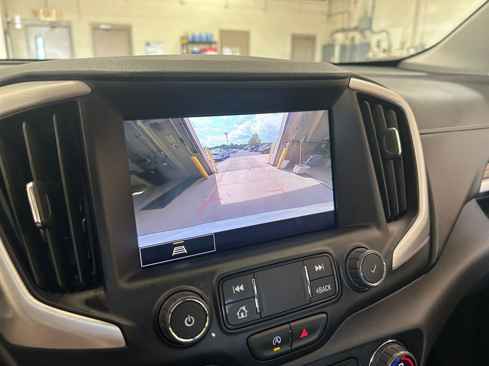 Thumbnail: 2024 GMC Terrain - 17