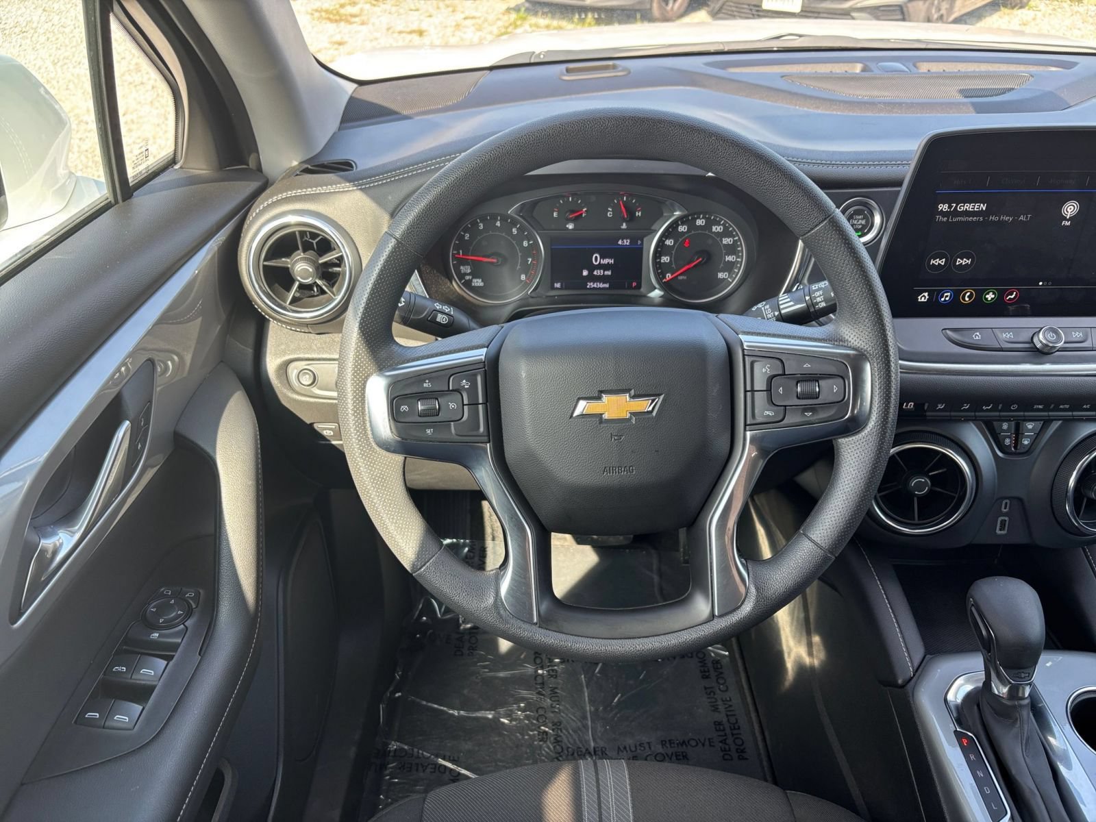 Thumbnail: 2025 Chevrolet Blazer - 30