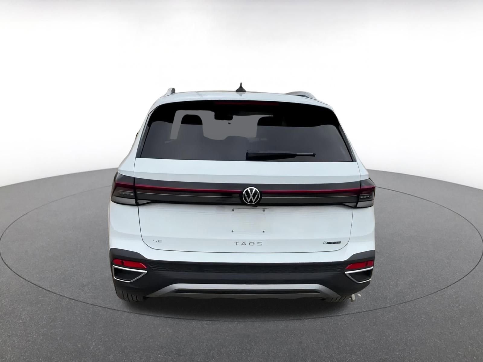 Thumbnail: 2025 Volkswagen Taos - 12