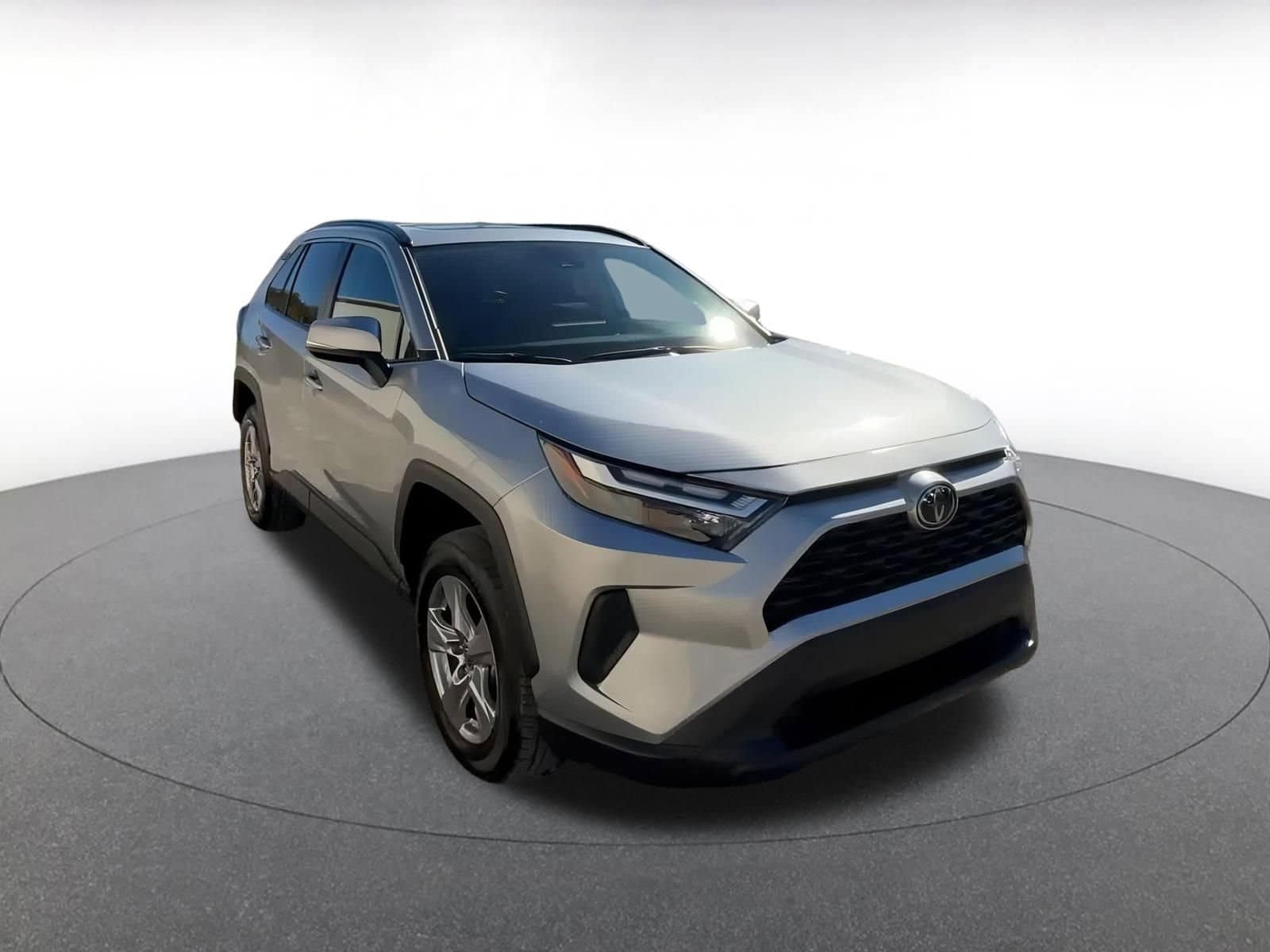 Thumbnail: 2025 Toyota RAV4 - 3