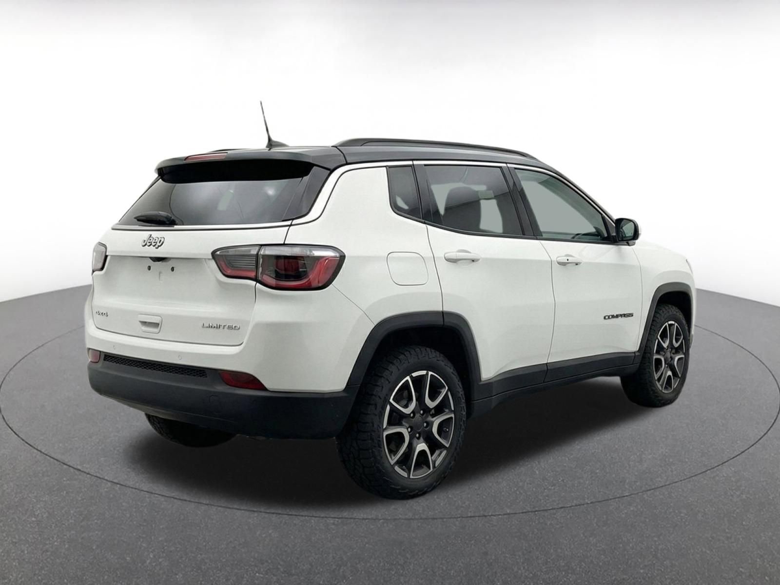 Thumbnail: 2025 Jeep Compass - 9