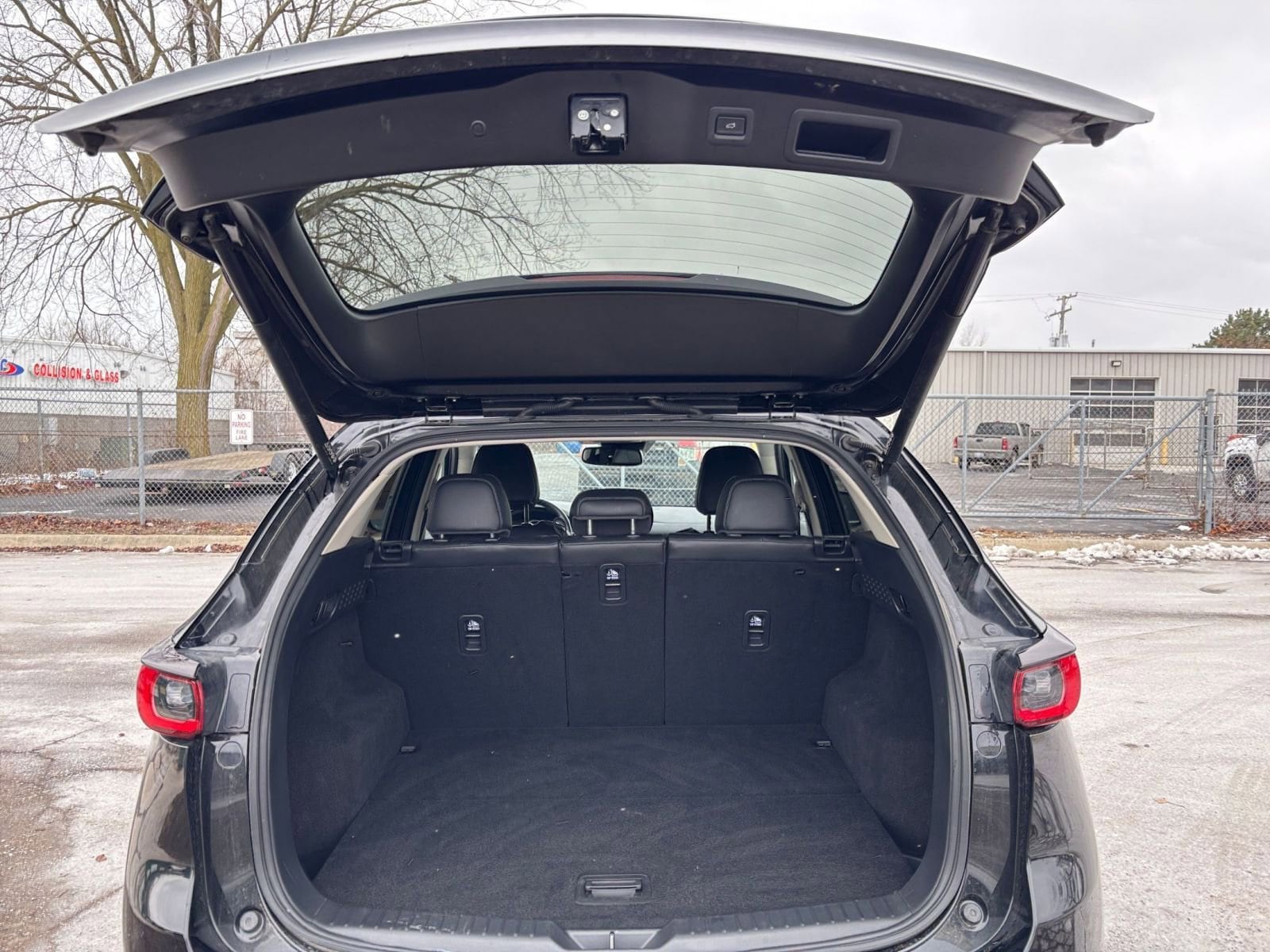 Thumbnail: 2025 Mazda CX-5 - 32