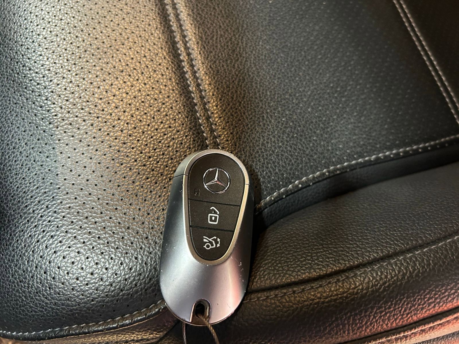 Thumbnail: 2024 Mercedes-Benz GLC - 22