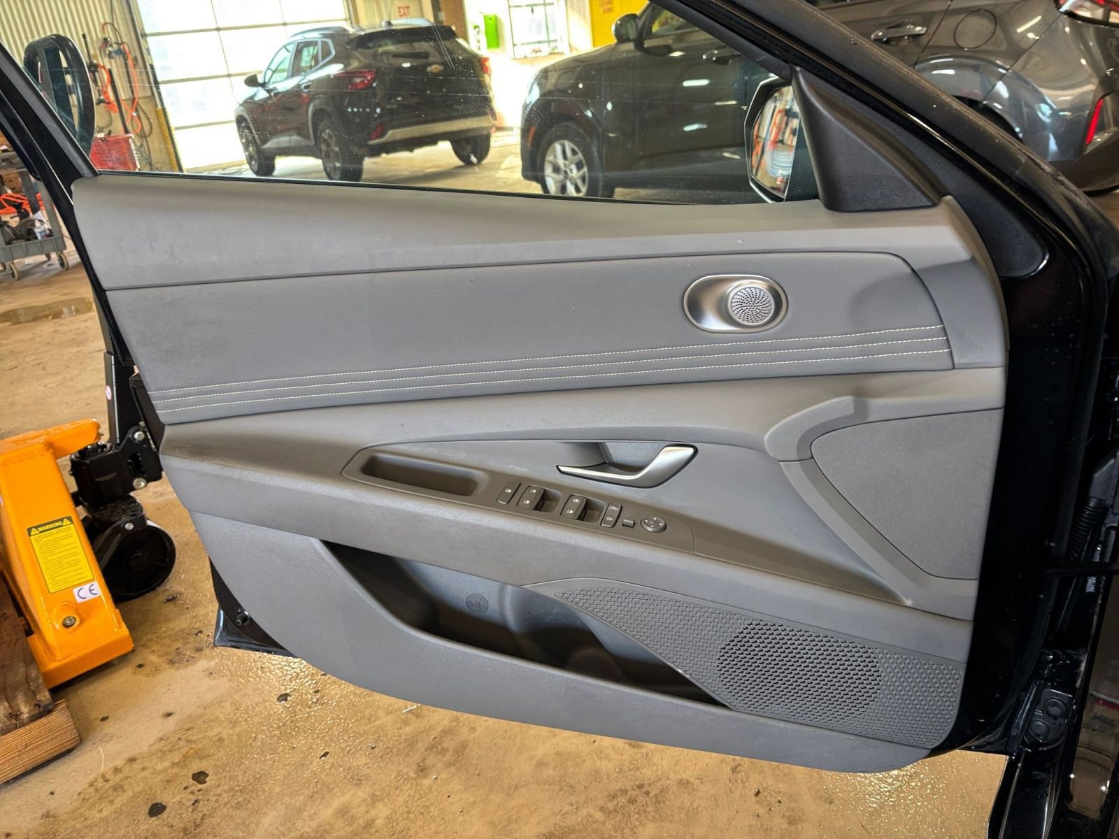 Thumbnail: 2025 Nissan Sentra - 18