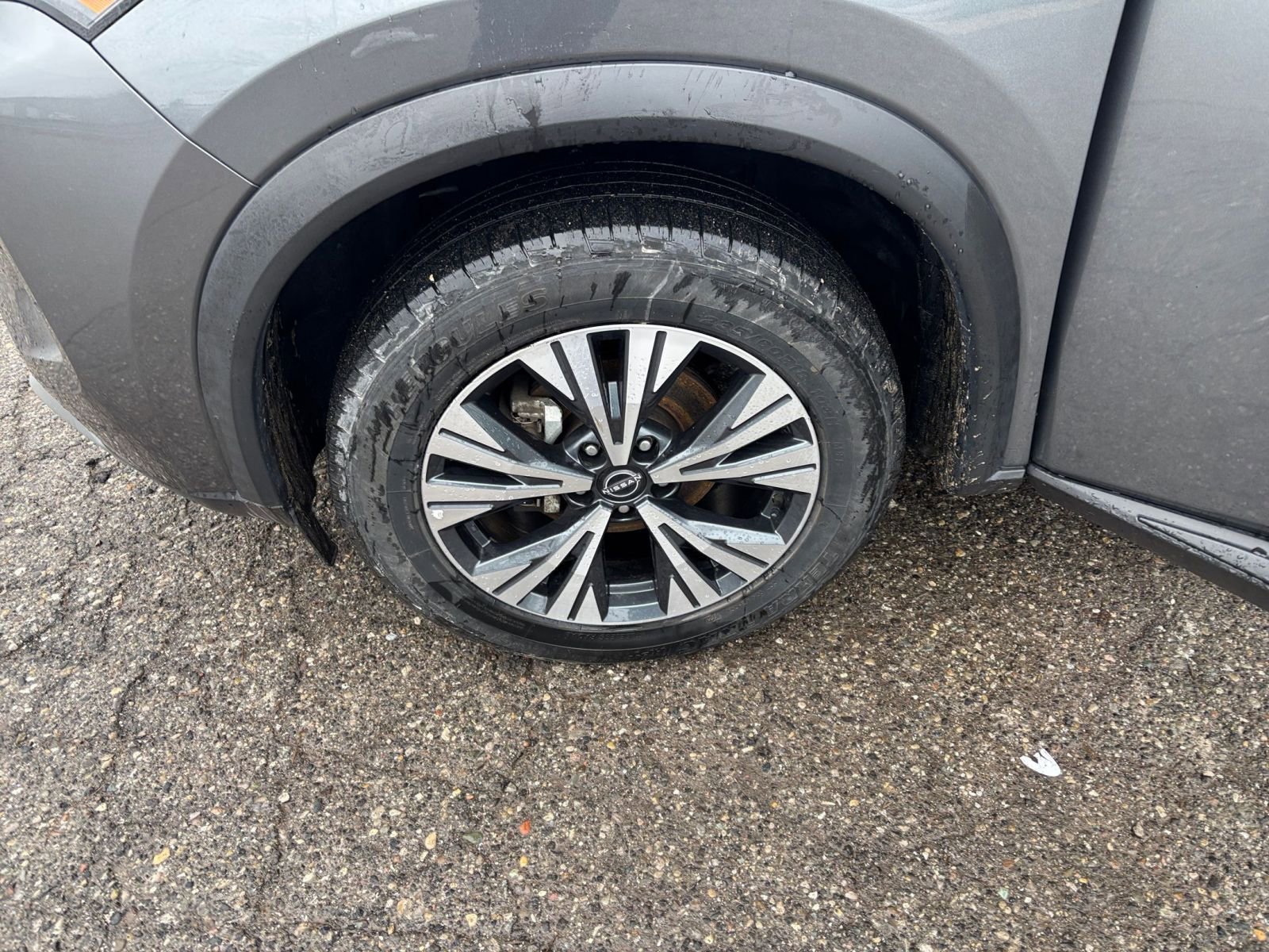 Thumbnail: 2023 Nissan Rogue - 30