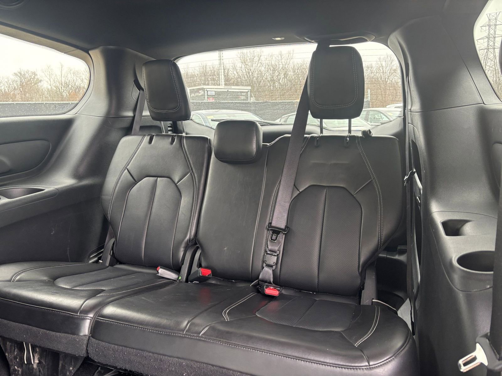 Thumbnail: 2025 Chrysler Pacifica - 31