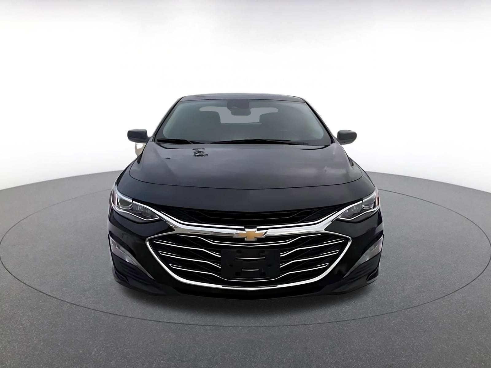 Thumbnail: 2024 Chevrolet Malibu - 4