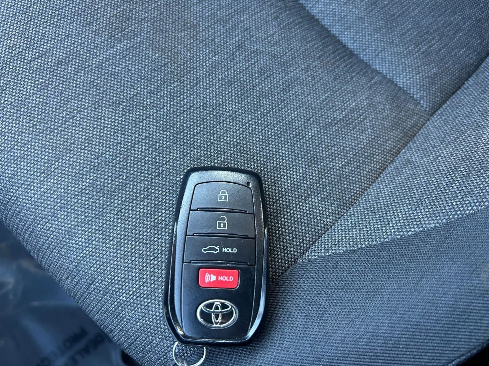 Thumbnail: 2025 Toyota Camry - 22