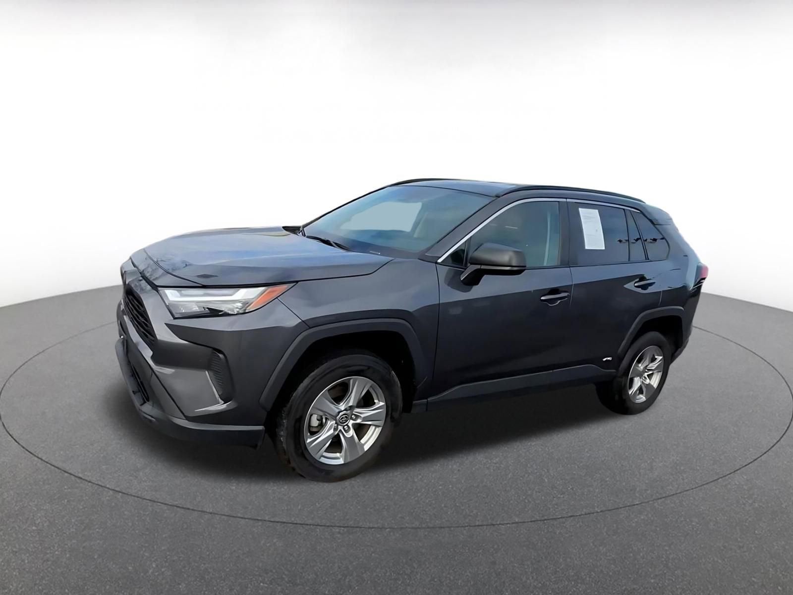 Thumbnail: 2025 Toyota RAV4 - 8