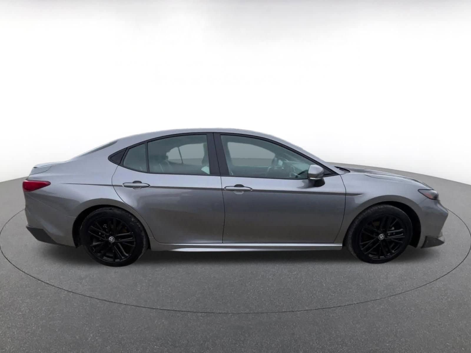 Thumbnail: 2025 Toyota Camry - 16